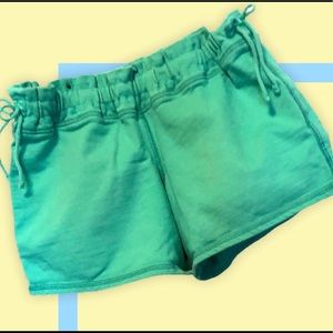 OLD NAVY GIRL’S SHORT (L)
